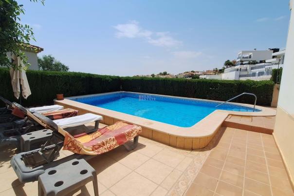 3 bed villa in Finestrat