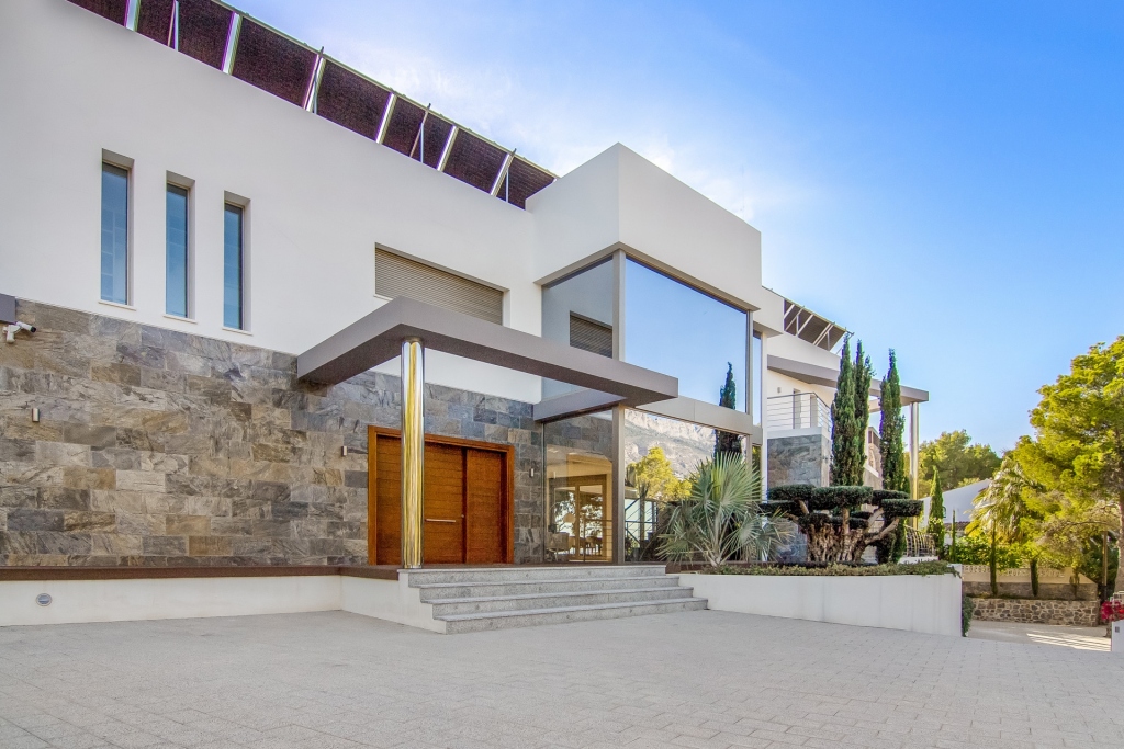 6 bed villa in Altea