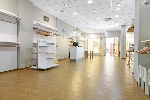 commercial premises in Calp