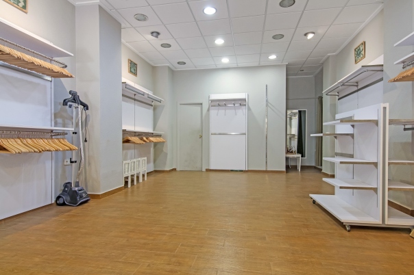 commercial premises in Calp