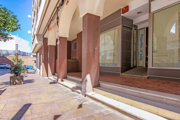 commercial premises in Calp