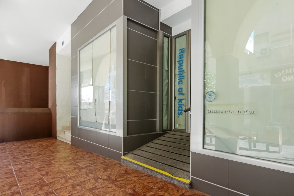 commercial premises in Calp