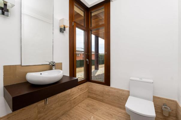 6 bed villa in Albir