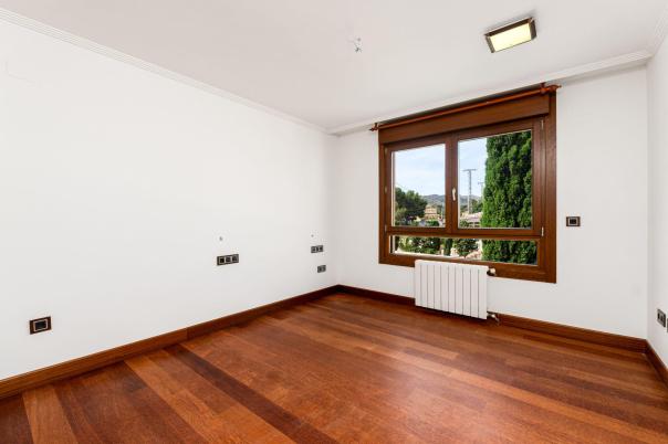 6 bed villa in Albir