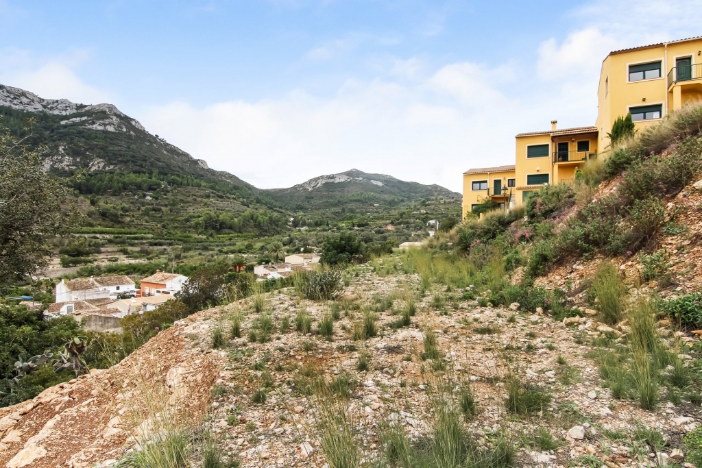 plot in Alcalali