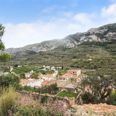 plot in Alcalali
