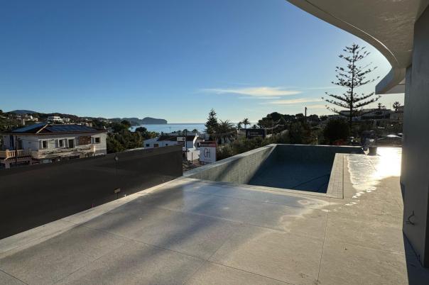 4 bed property in Benissa