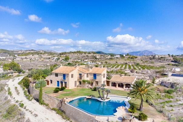4 bed finca in Moraira