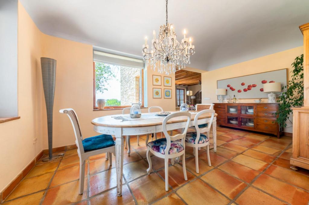 4 bed finca in Moraira