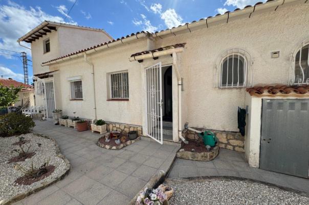 5 bed villa in Benissa