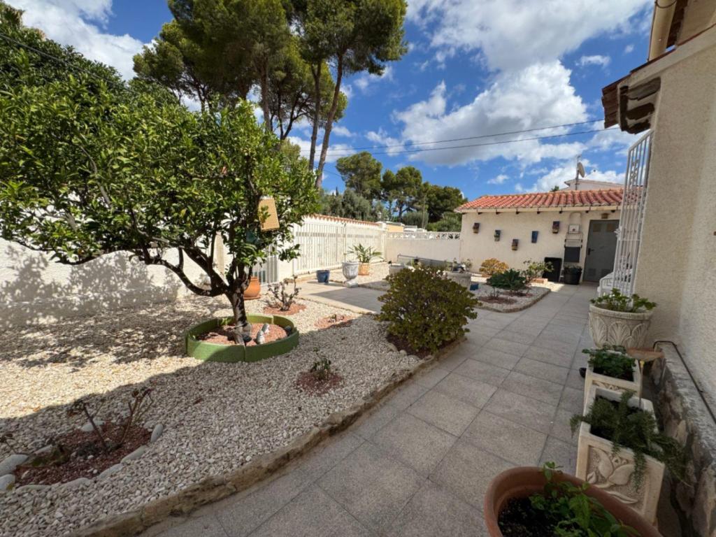 5 bed villa in Benissa