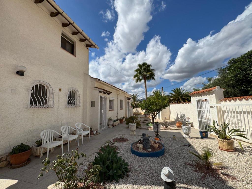 5 bed villa in Benissa