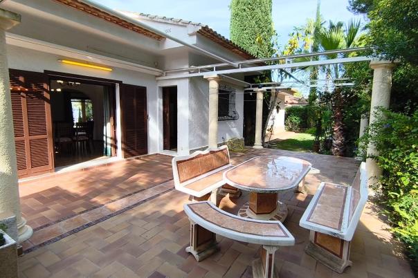 5 bed villa in Denia