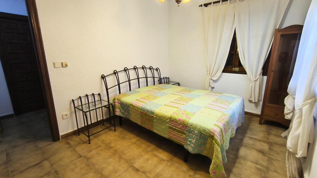 5 bed villa in Denia