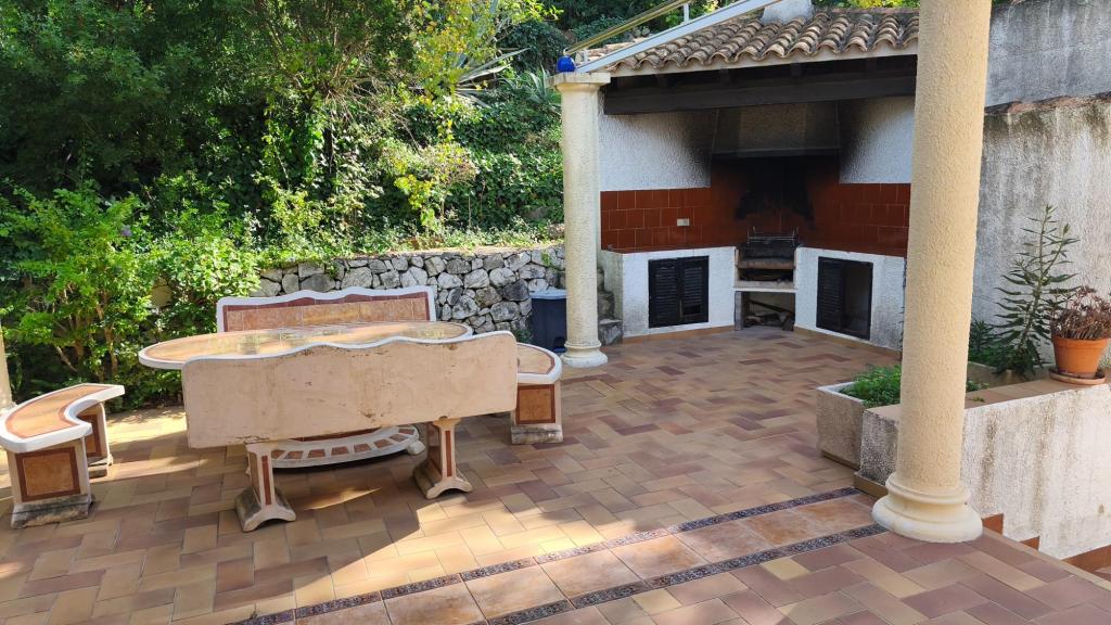 5 bed villa in Denia
