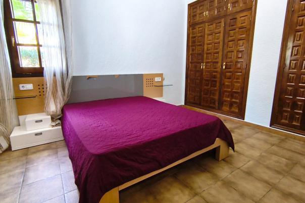 5 bed villa in Denia