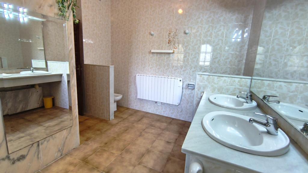 5 bed villa in Denia