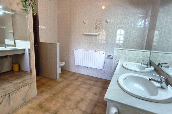 5 bed villa in Denia