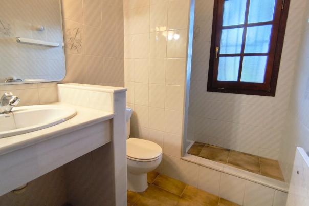 5 bed villa in Denia