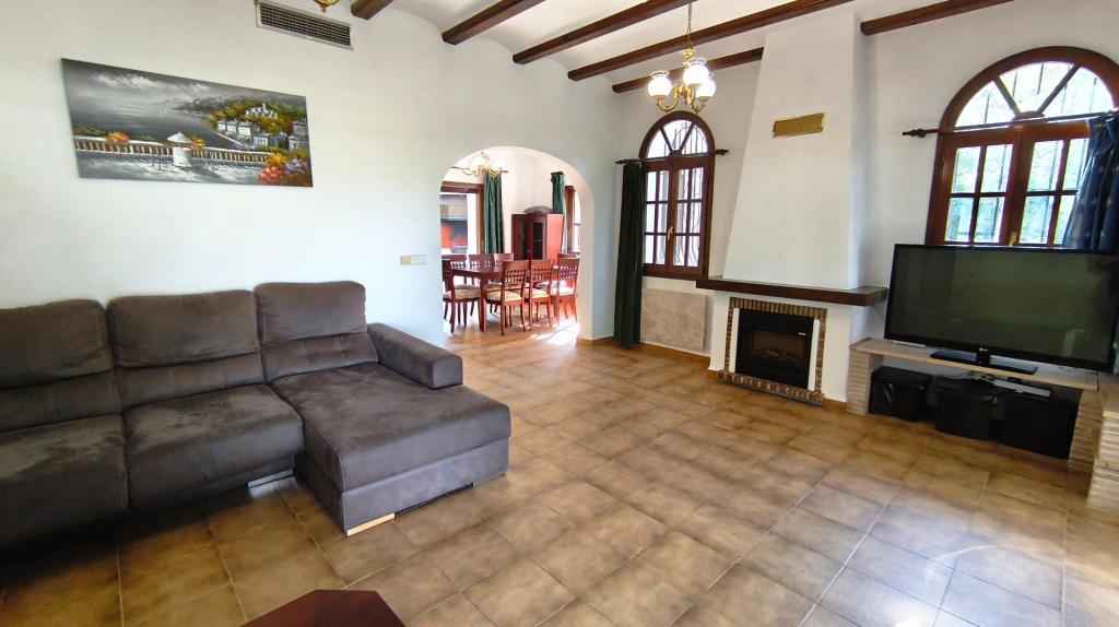 5 bed villa in Denia