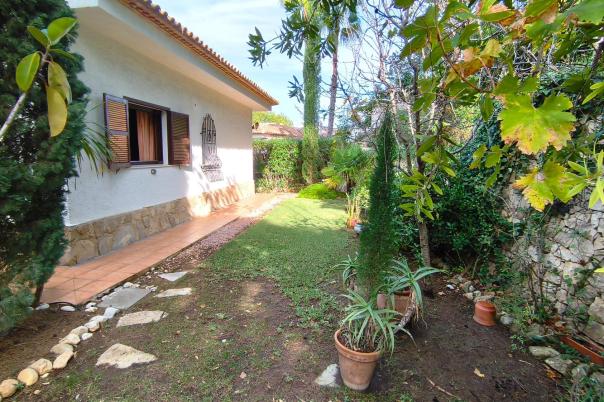 5 bed villa in Denia