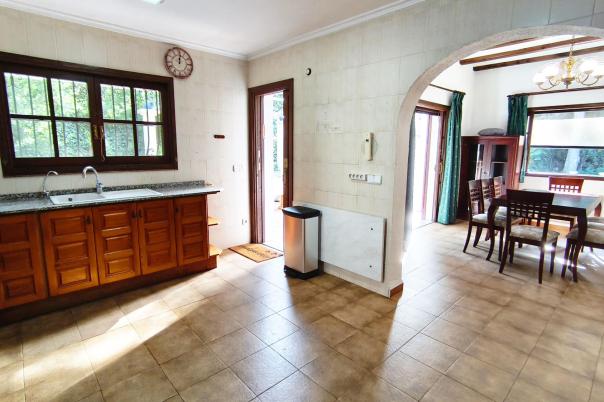 5 bed villa in Denia