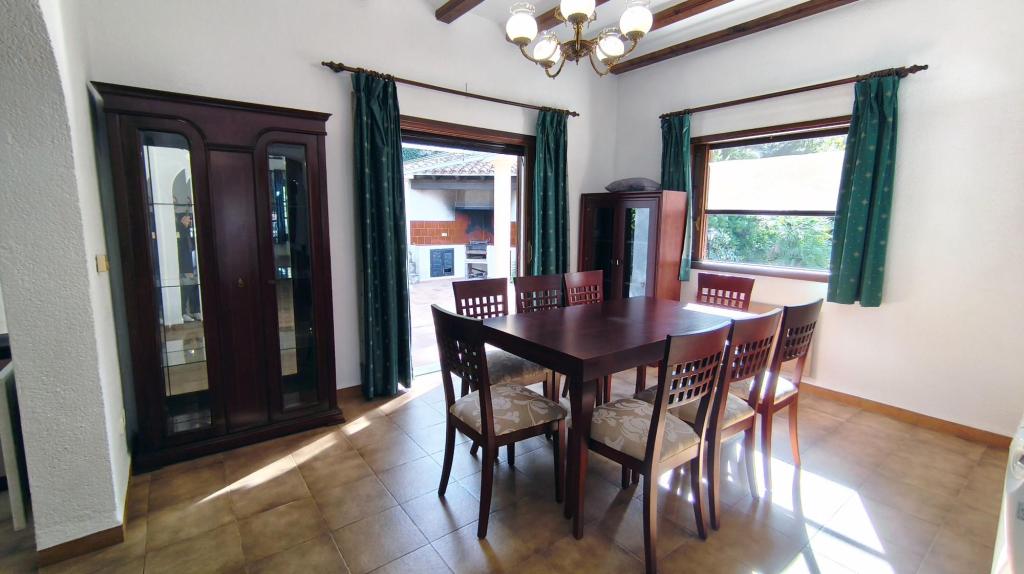 5 bed villa in Denia