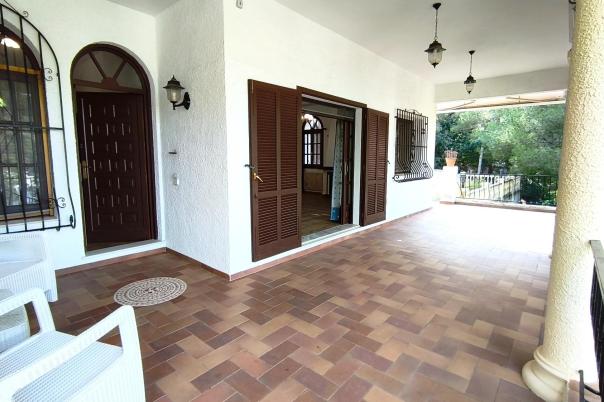 5 bed villa in Denia