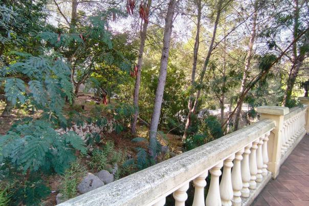 5 bed villa in Denia