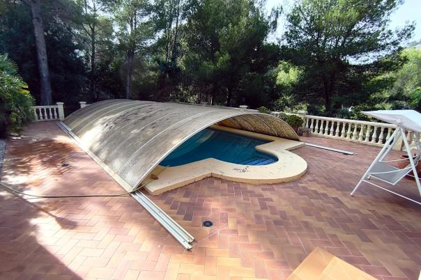 5 bed villa in Denia