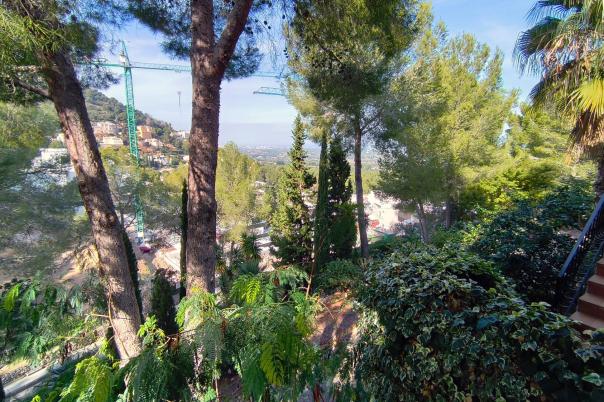 5 bed villa in Denia