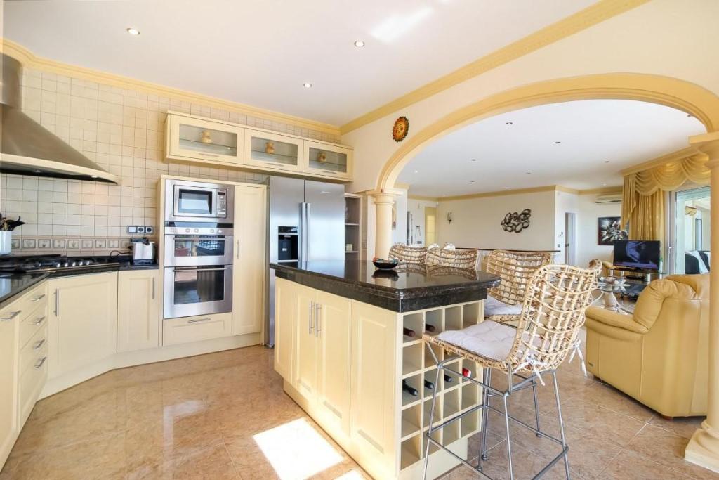 4 bed villa in Moraira