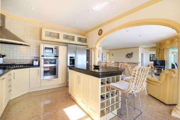 4 bed villa in Moraira