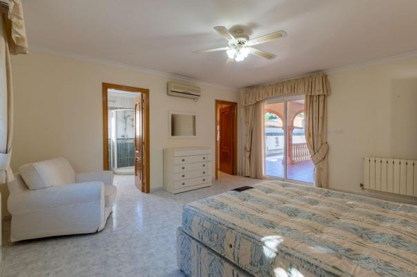 3 bed villa in Jalón