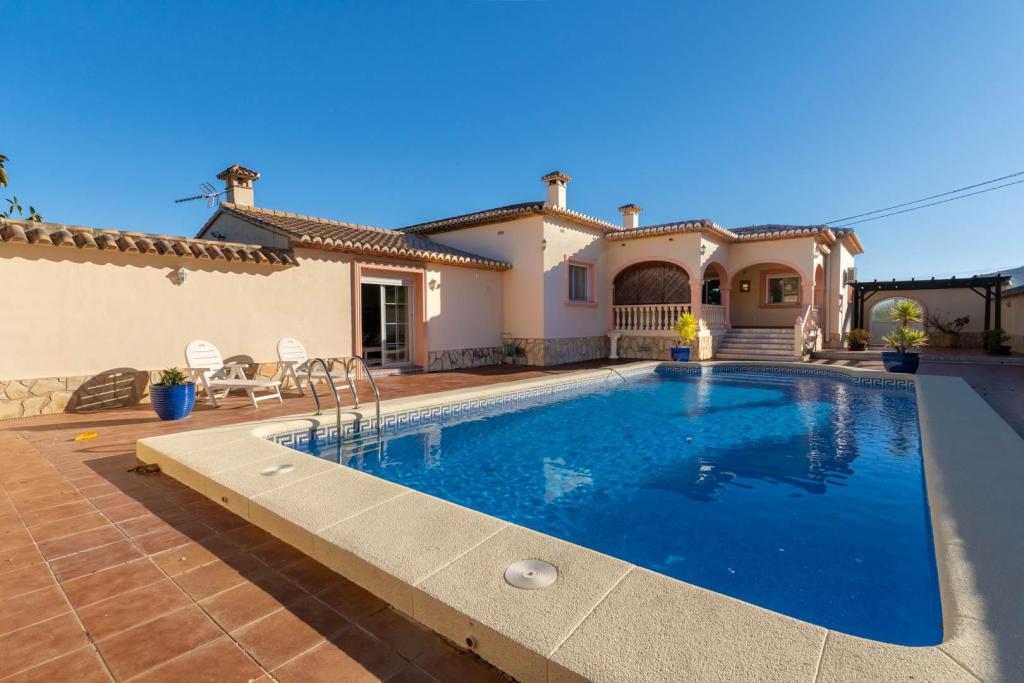 3 bed villa in Jalón