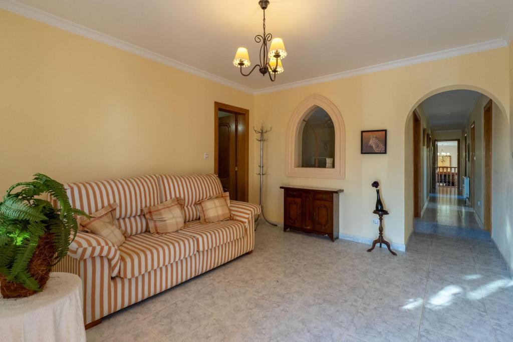 3 bed villa in Jalón