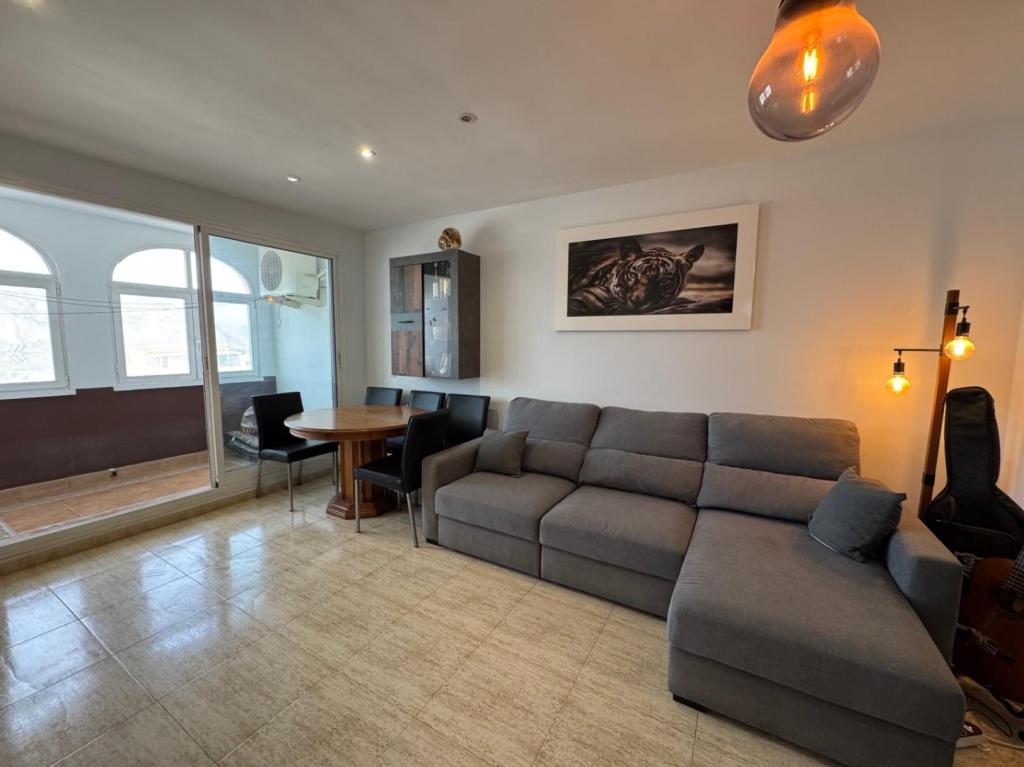 2 bed apartment in Teulada