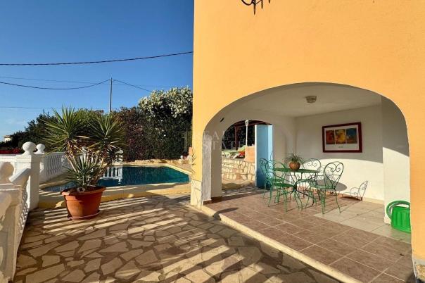 3 bed villa in Dénia