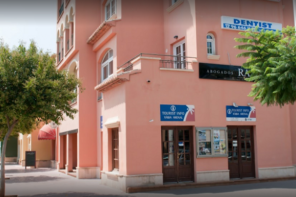 Home Whitening Treatment Available from Clinica Dental La Plaza Javea