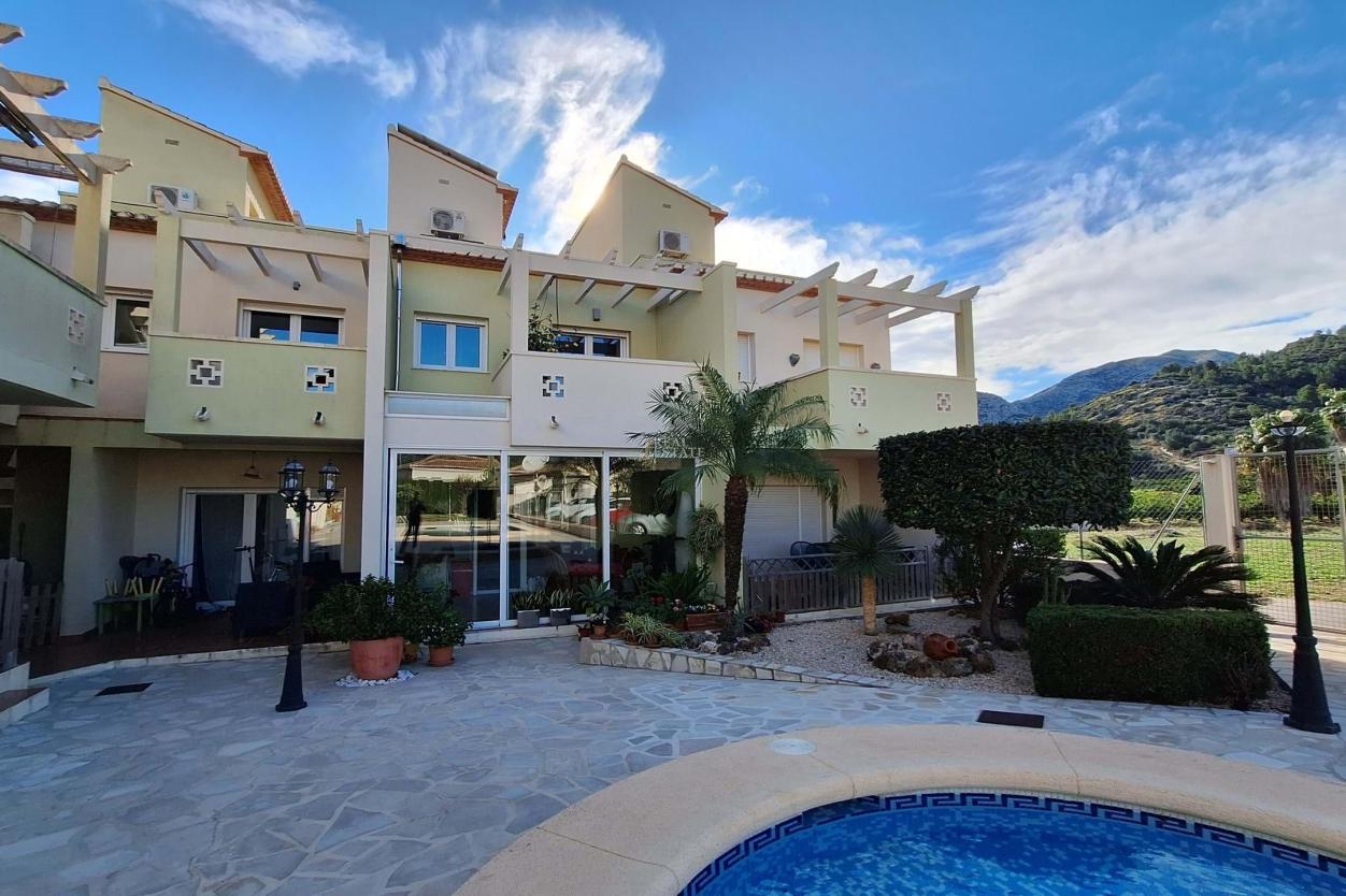 3 bed townhouse in Ràfol d'Almúnia, el