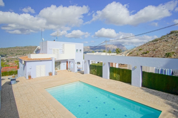 4 bed villa in Pedreguer