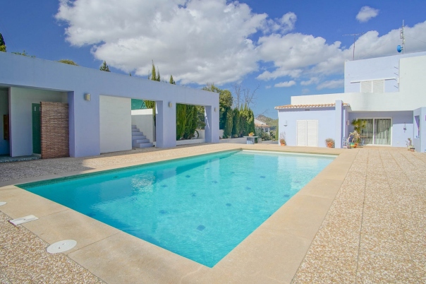4 bed villa in Pedreguer