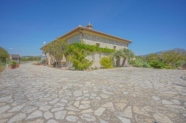4 bed villa in Benitachell