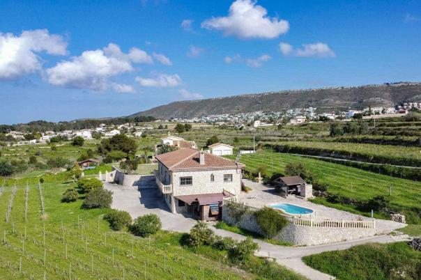 4 bed villa in Benitachell