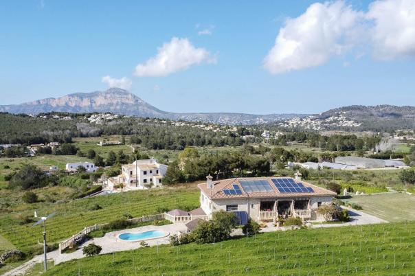 4 bed villa in Benitachell
