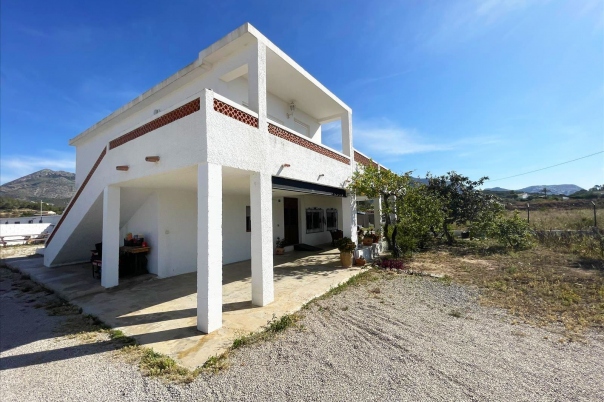 5 bed casa de campo in Altea