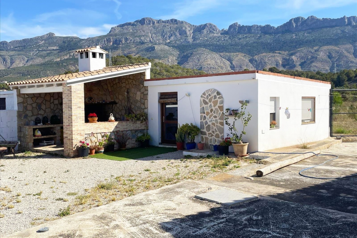 5 bed casa de campo in Altea