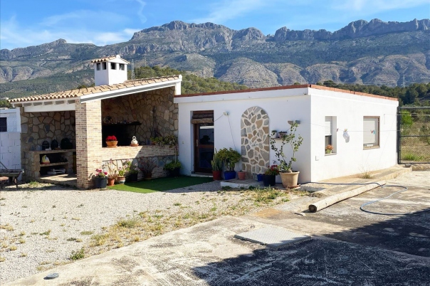 5 bed casa de campo in Altea