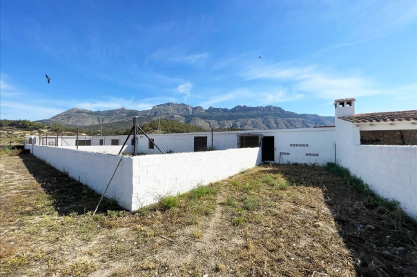 5 bed casa de campo in Altea