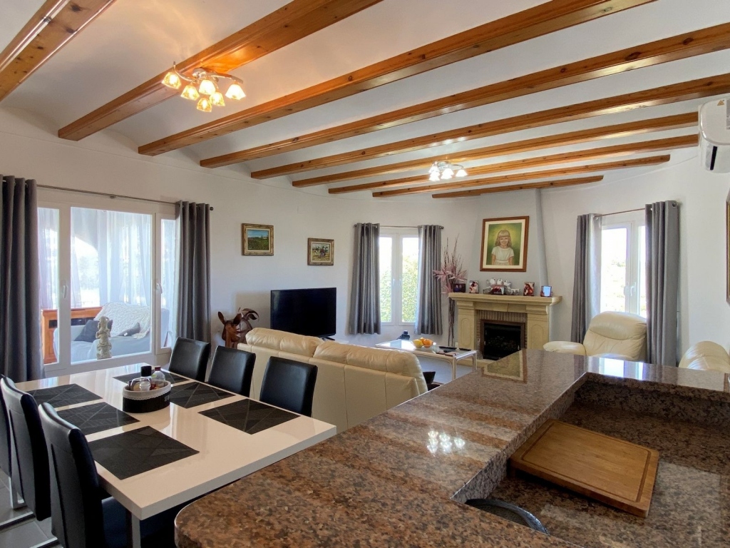2 bed villa in Benitachell